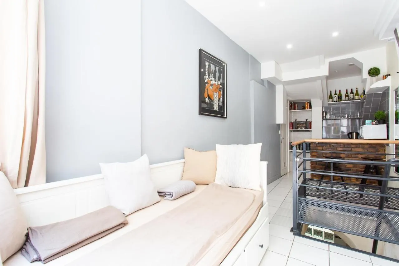 Charming Small Duplex - Heart Of *