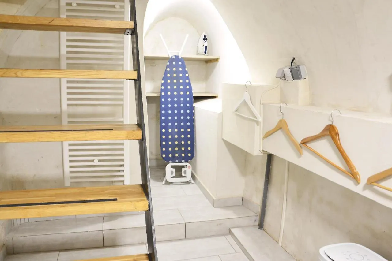 Charming Small Duplex - Heart Of